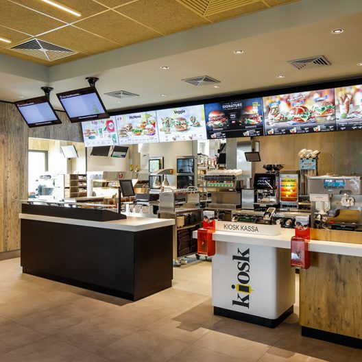 McDonald's  3040 Neulengbach, St. Pöltner Strasse 116 Innenraum