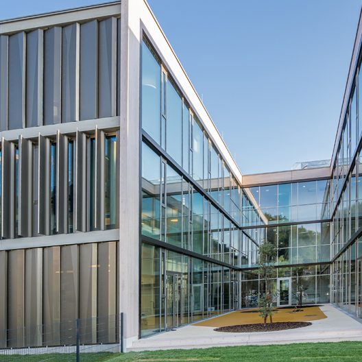 Bildungscampus Gnigl Außenansicht