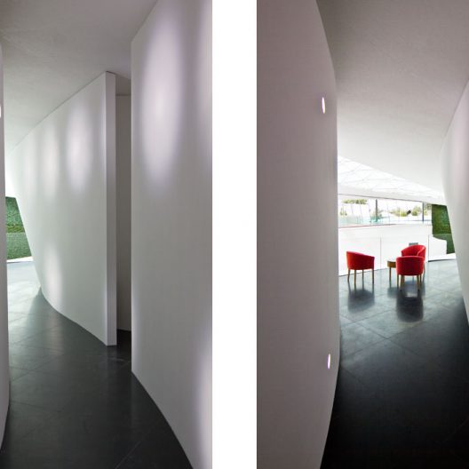 Toyota Frey Salzburg, Aigner Straße Zugang Toiletten und Garderobe Obergeschoss