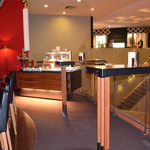 Supreme Hotel - Empfangsbereich Bar