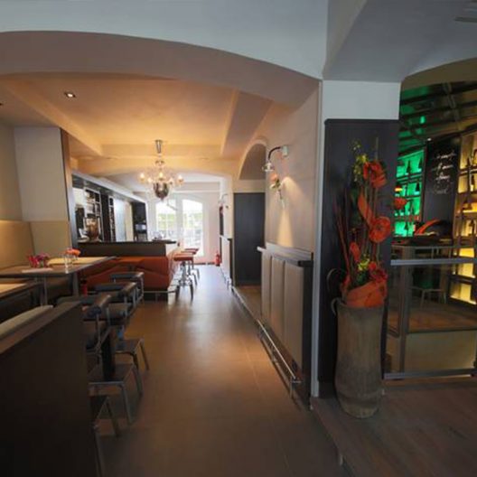 Glüxfall - Cafe / Bar Gastraum 5