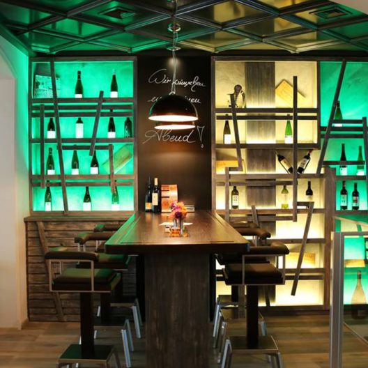 Glüxfall - Cafe / Bar Gastraum 5