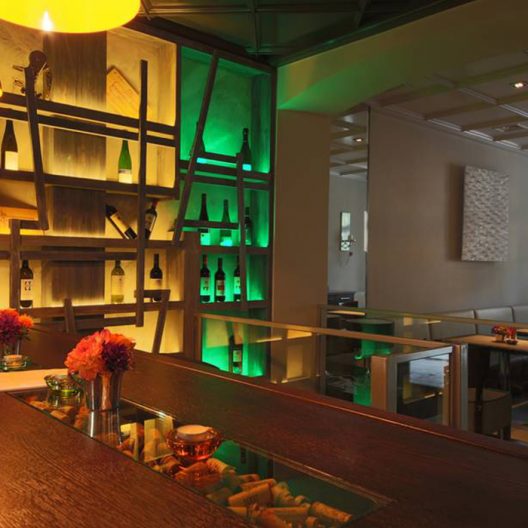 Glüxfall - Cafe / Bar Gastraum 6